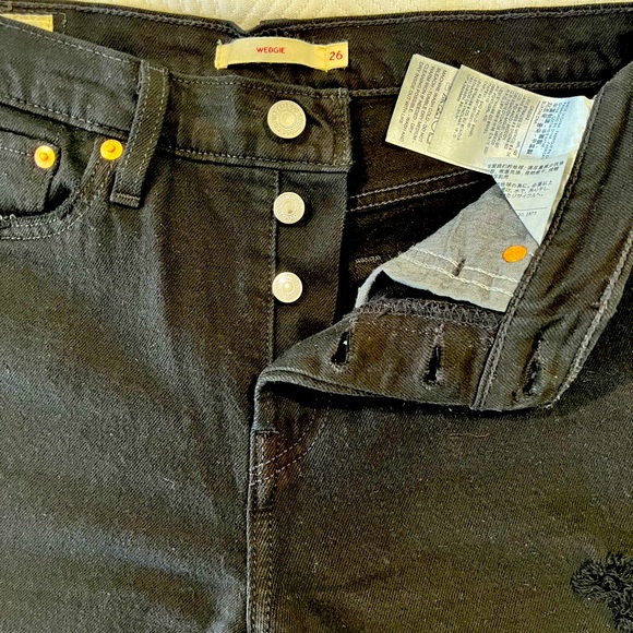 Levi’s Wedgie sz 26 distressed black desert - Picture 5 of 6